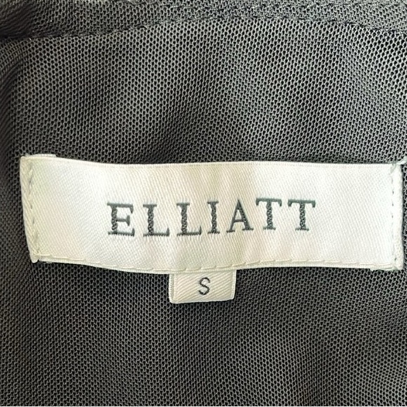 Elliatt Black Off Shoulder Dress Ruffle Slit Small - Picture 5 of 5